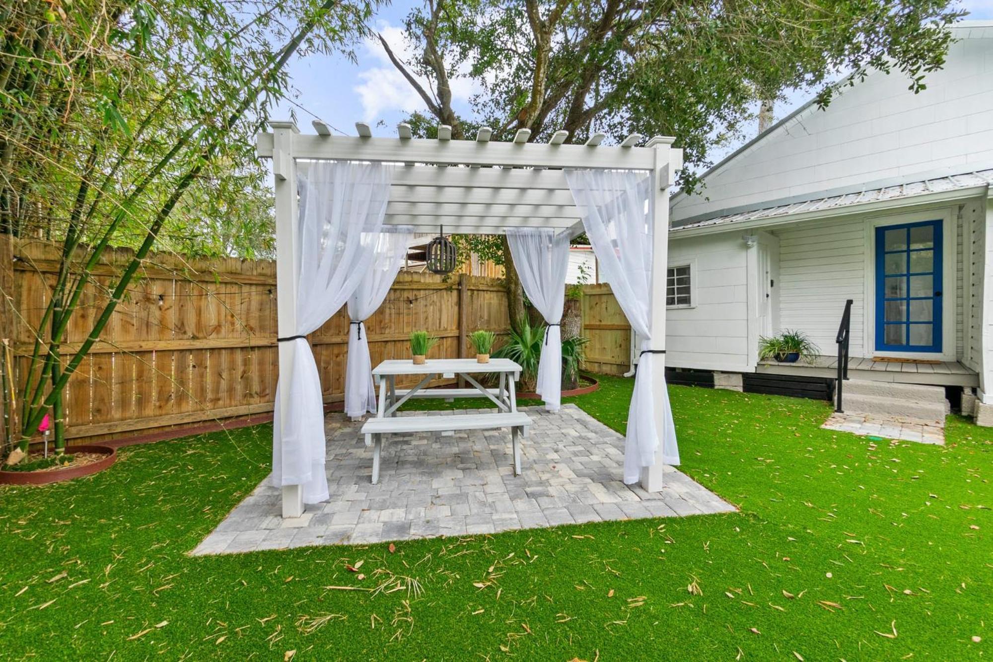 Coco'S Cozy Cabana - Hot Tub Walk To Downtown سانت أوغيستين المظهر الخارجي الصورة